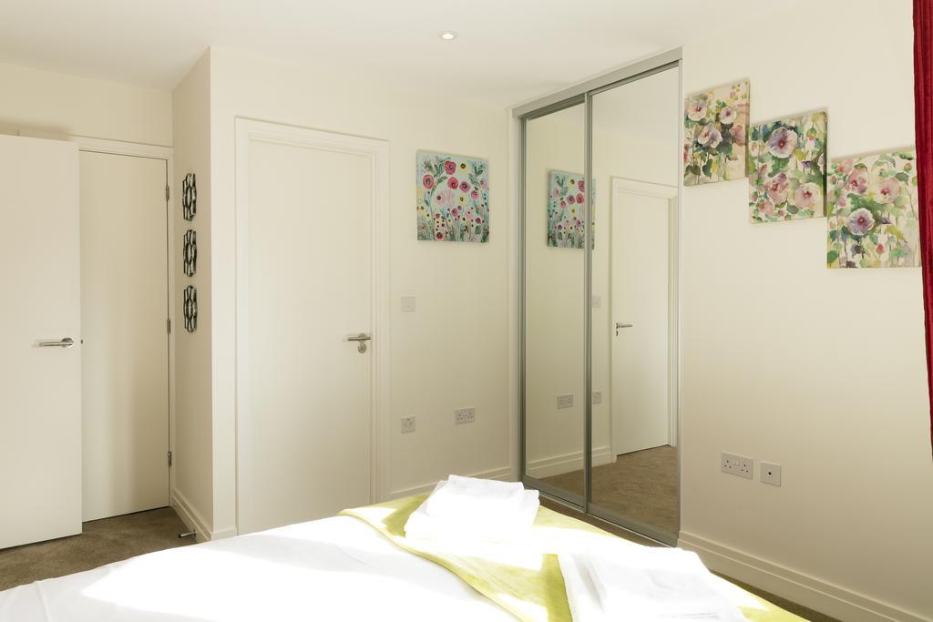 Penthouse 5 Mins Walk To City Centre & Colleges With Balcony & Sleeps 6 Cambridge  Exterior photo